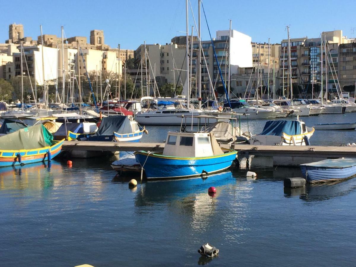 Seafront Apartment Between Valletta And Sliema Мсіда Екстер'єр фото